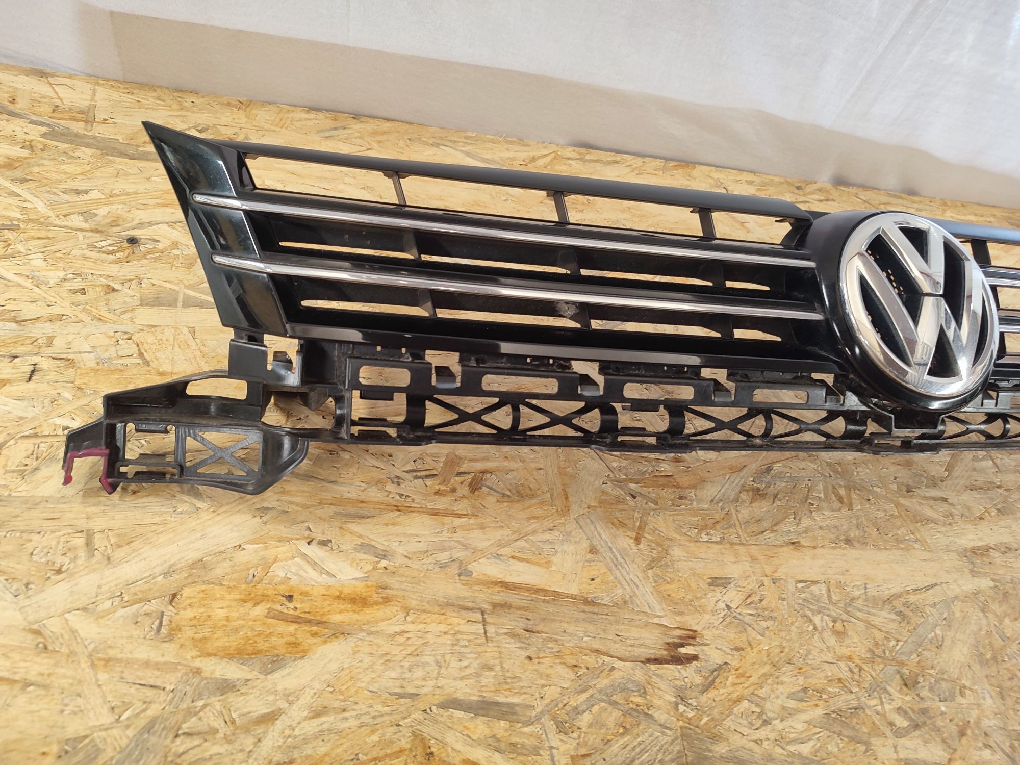 Grill Atrapa VW Touran 1T0 Caddy 10r -15r Oryginał