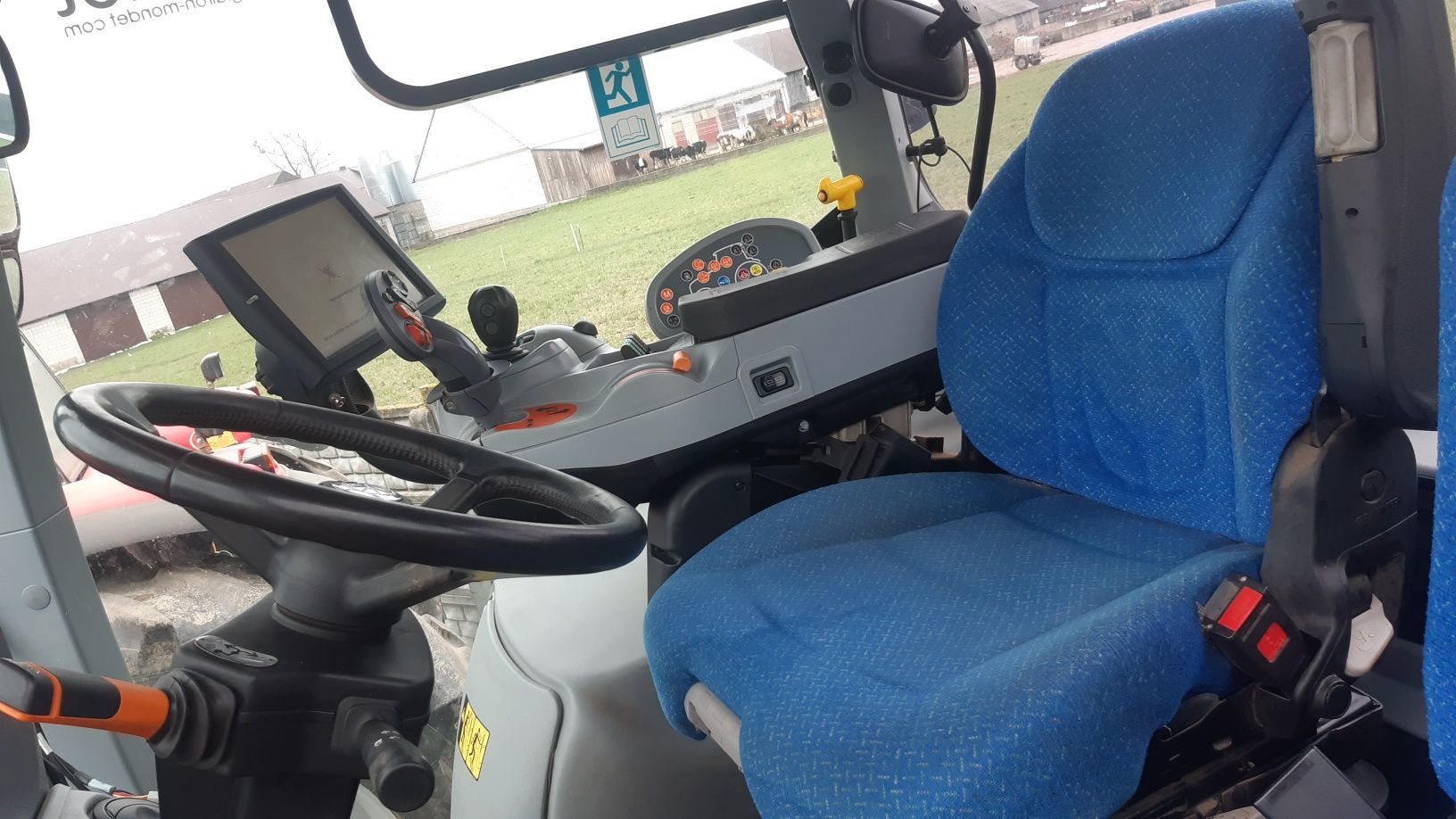 New holland  t7 200 tuz wom  tylko 3560 mth