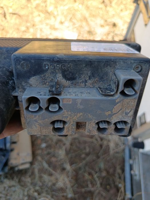 Várias peças Mercedes Ede97