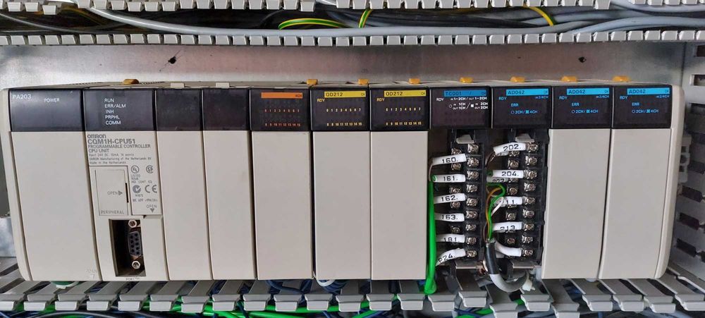 Szafa sterownicza BOS- 18M-GU-1PF-S4-Y Omron CQM1H-CPU51 JWS-600-12