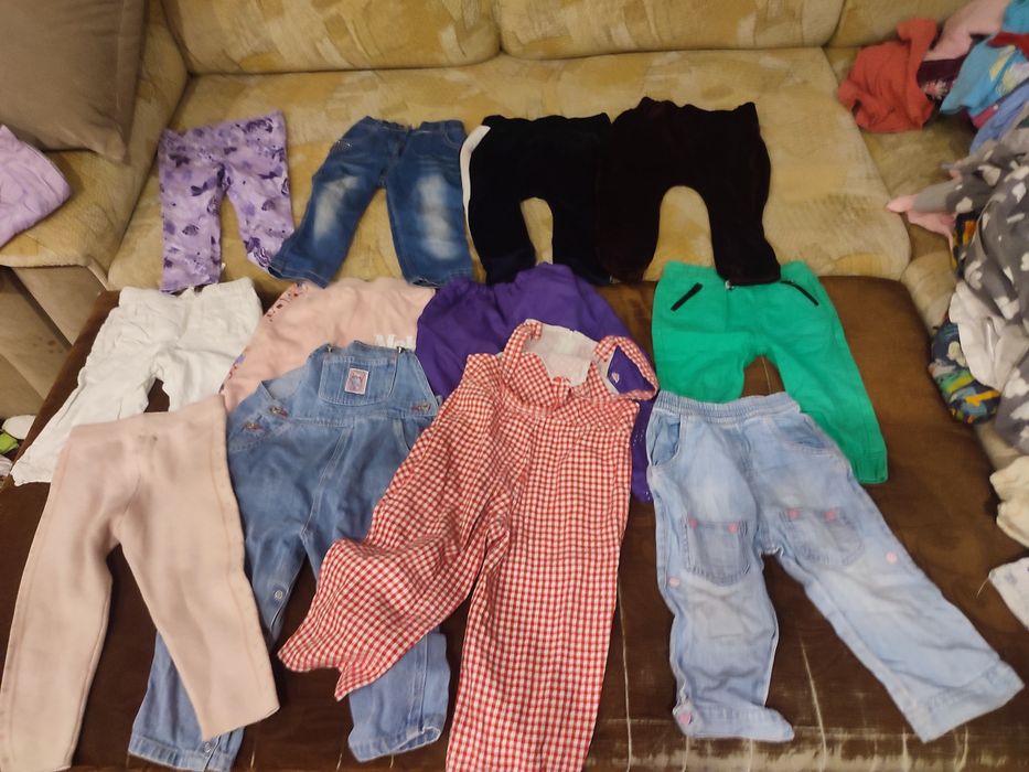Отдам бесплатно детские вещи на девочку