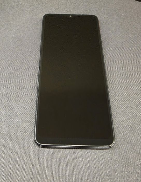 Redmi A3 stan idealny, włącza sie