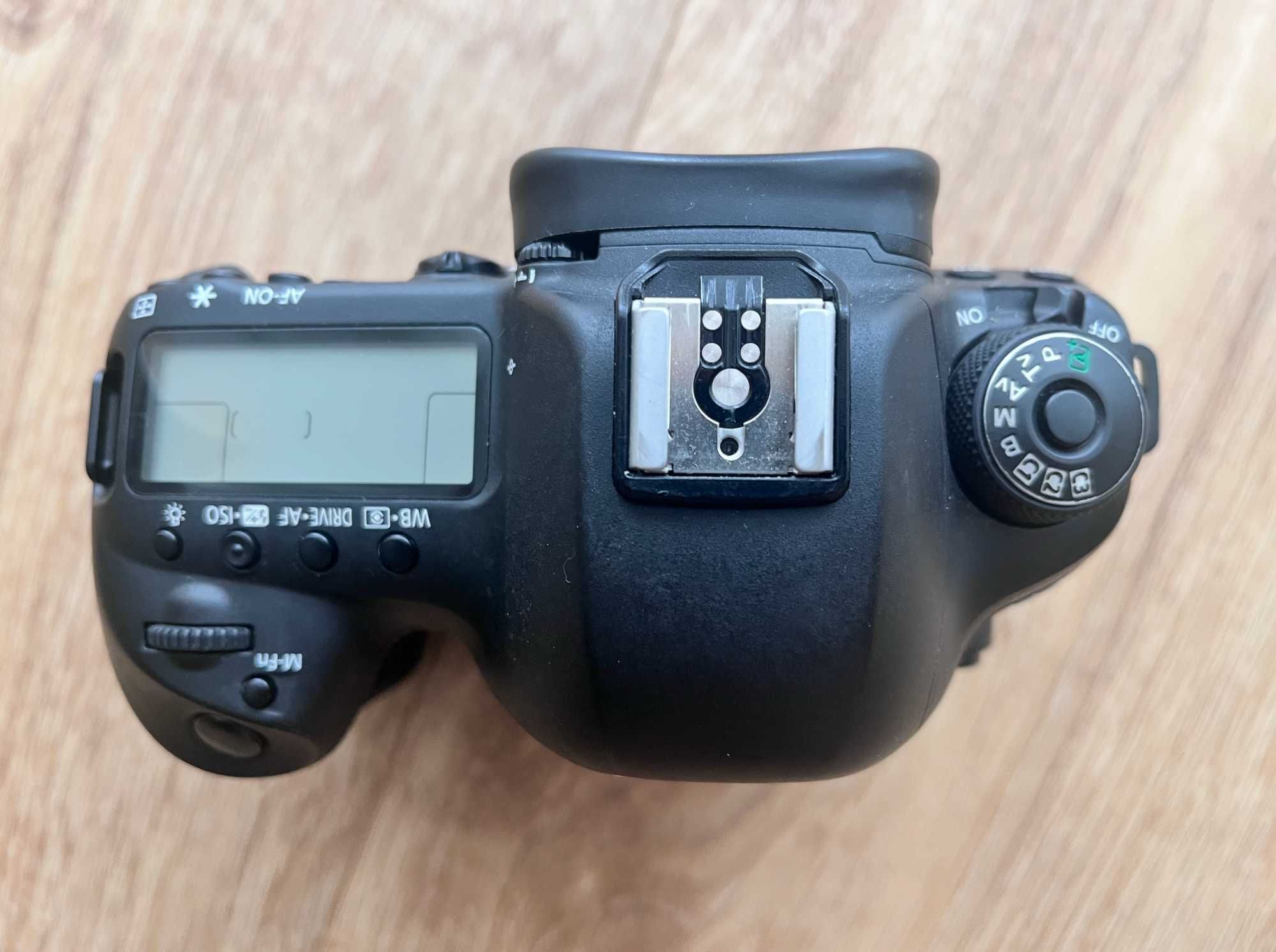 Lustrzanka Canon EOS 5D Mark IV mark 4 przebieg 212 tys.