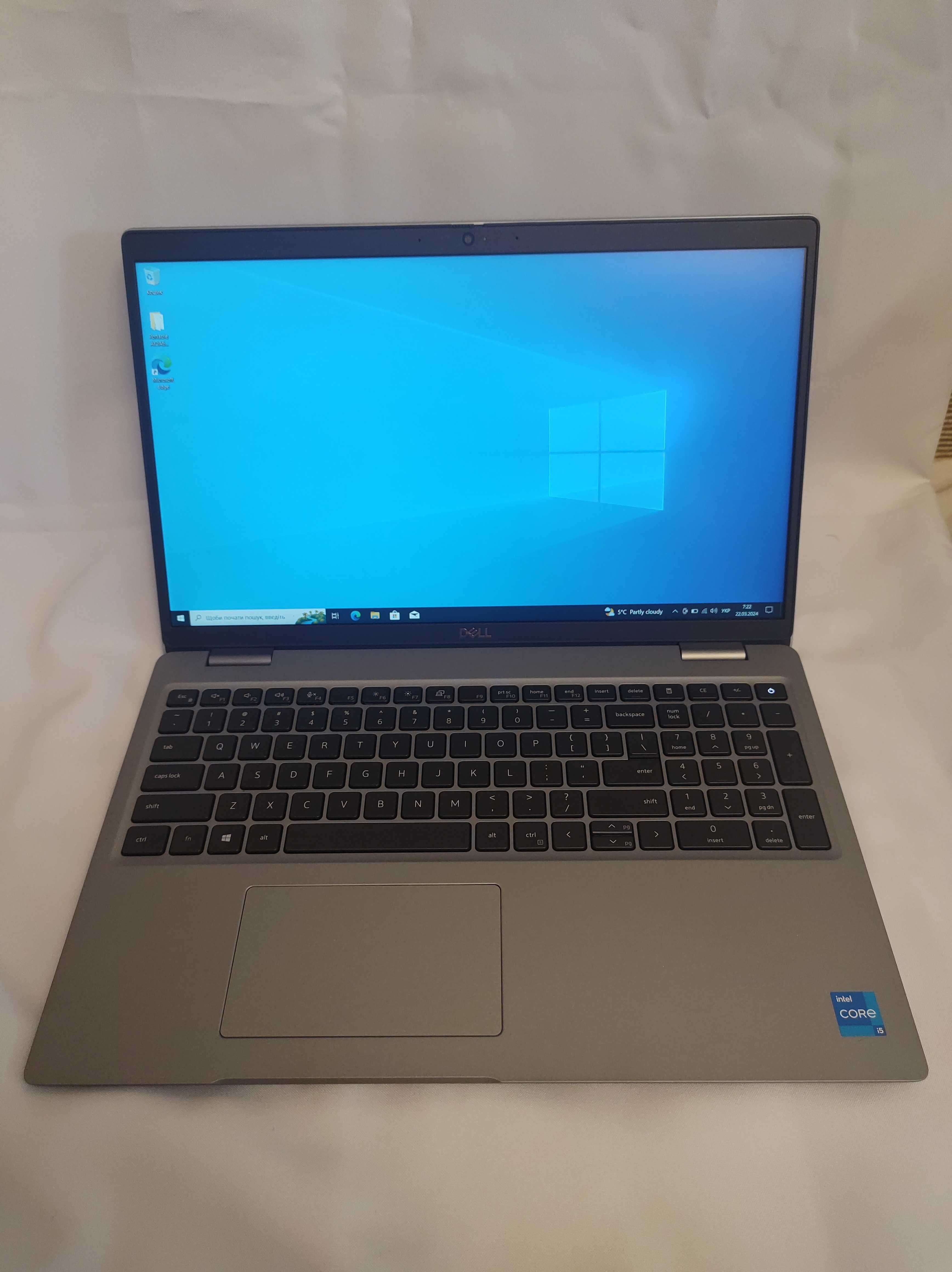 Ноутбук Dell Latitude 5520 IPS FHD 15.6" i5-1145G7/16/256Gb, до 12 год