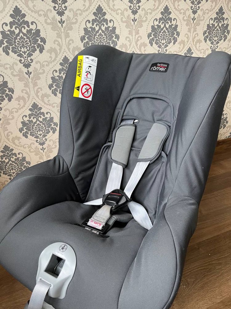 Britax Rommer 9-18 Гарний стан