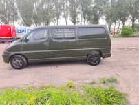 Автомобіль Toyota Hiace військовий
