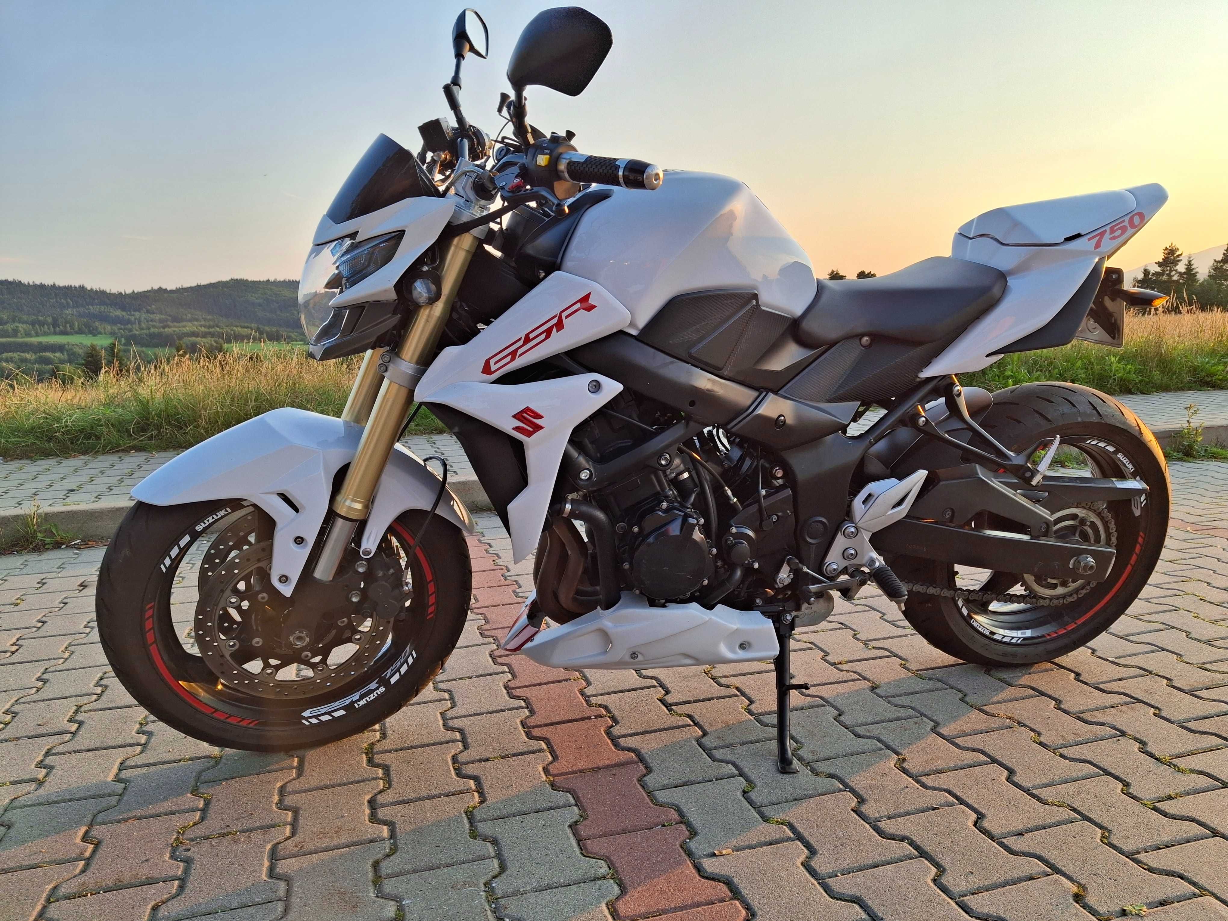 Sprzedam Suzuki GSR.750