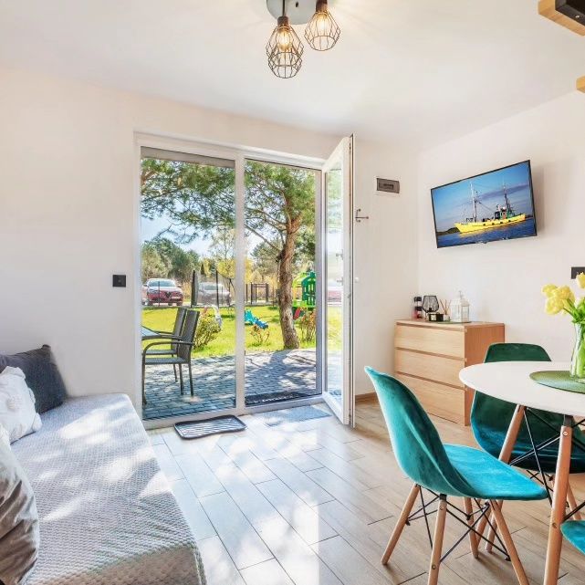 Apartamenty nad morzem , domki całoroczne  , balia ogrodowa , Sylweste