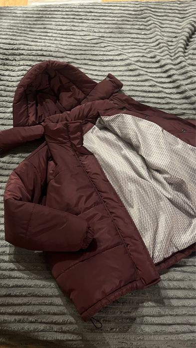Новий теплий пуфер колір бургунді