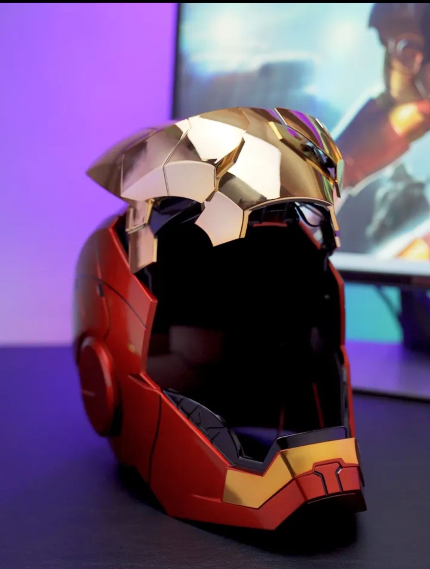 Máscara Iron Man Automática Premium Tamanho Real Dourada