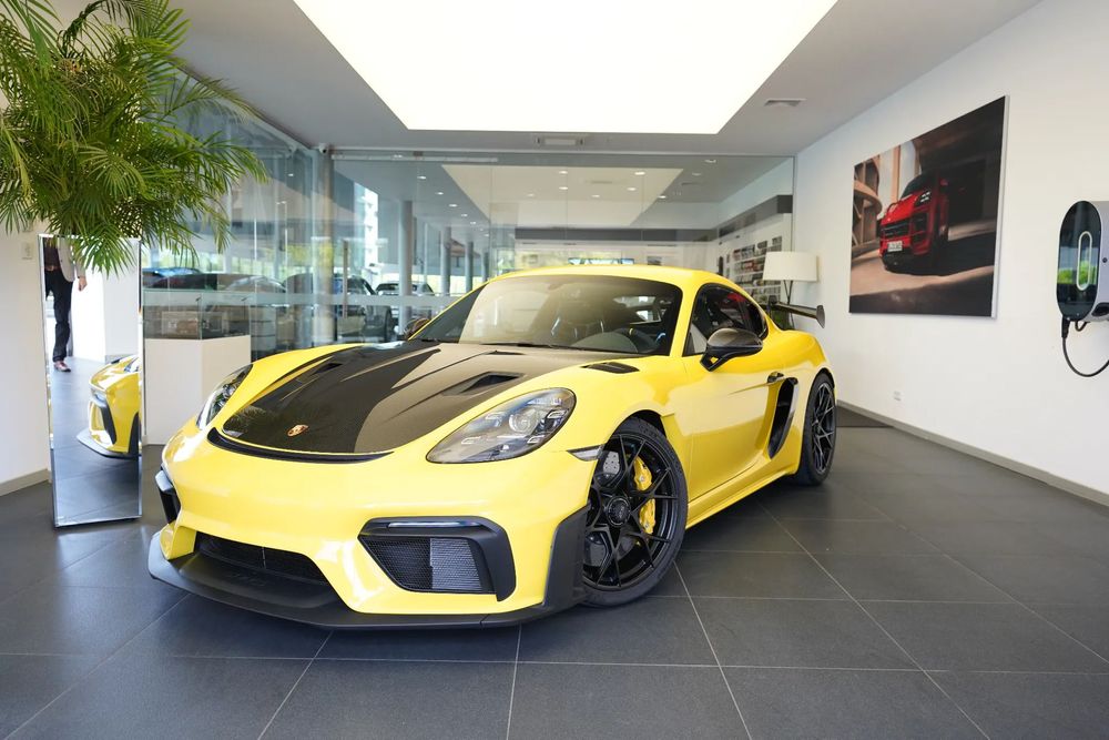 Porsche 718 Cayman GT4 RS - 8MC138