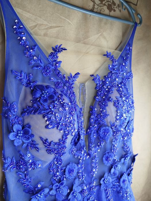 Вечернее платье электрик