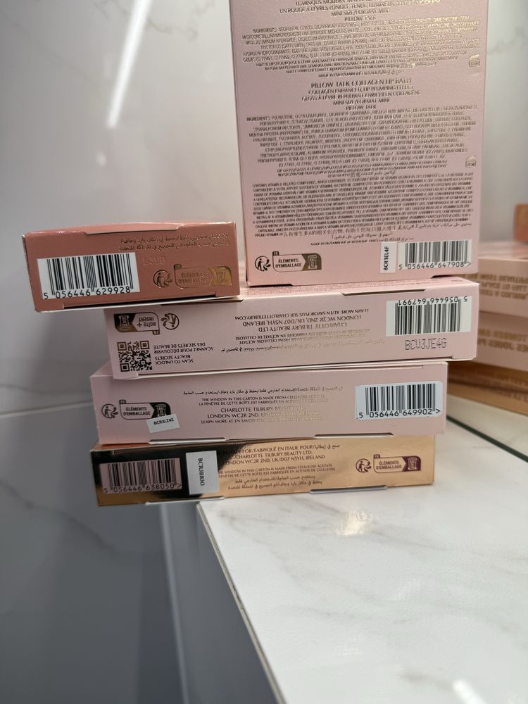 Charlotte Tilbury pillow talk оригінал румʼяна помада хайлайтер блиск