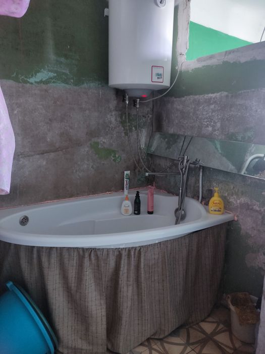 Продам 3-х кімнатну квартиру у центрі Чугуїва