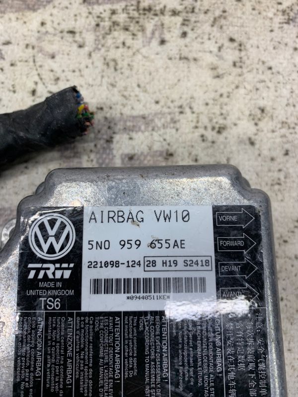 Блок управления airbag Volkswagen Passat CC запчасти