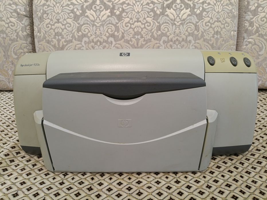 Принтер HP DeskJet 920c