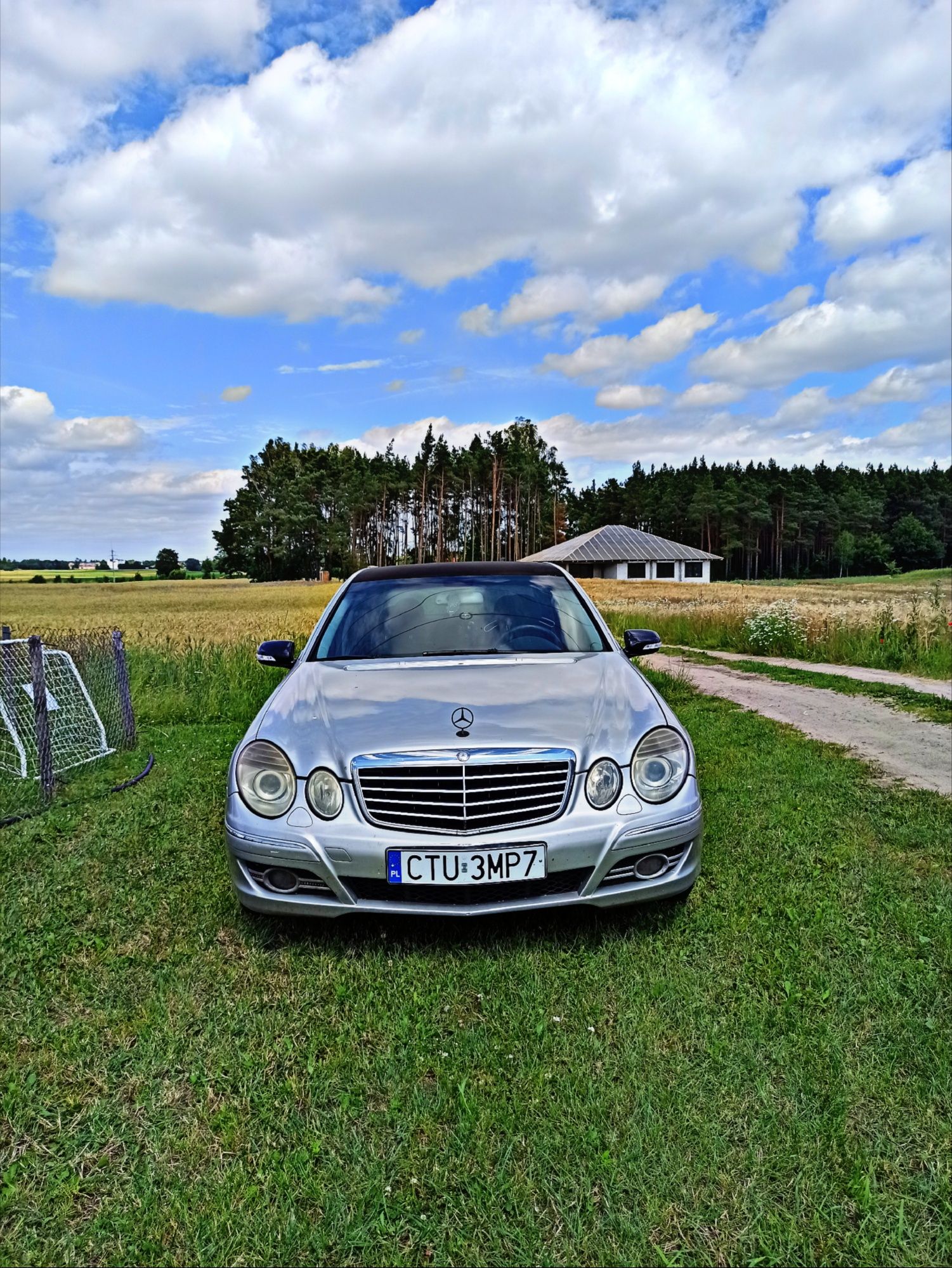 Mercedes-Benz E270 CDI W211