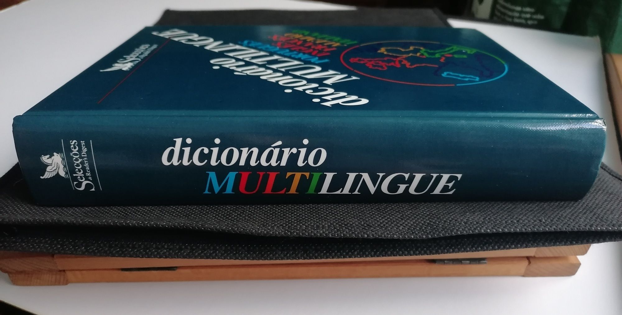 Dicionário multilingue das Seleções do Reader's Digest