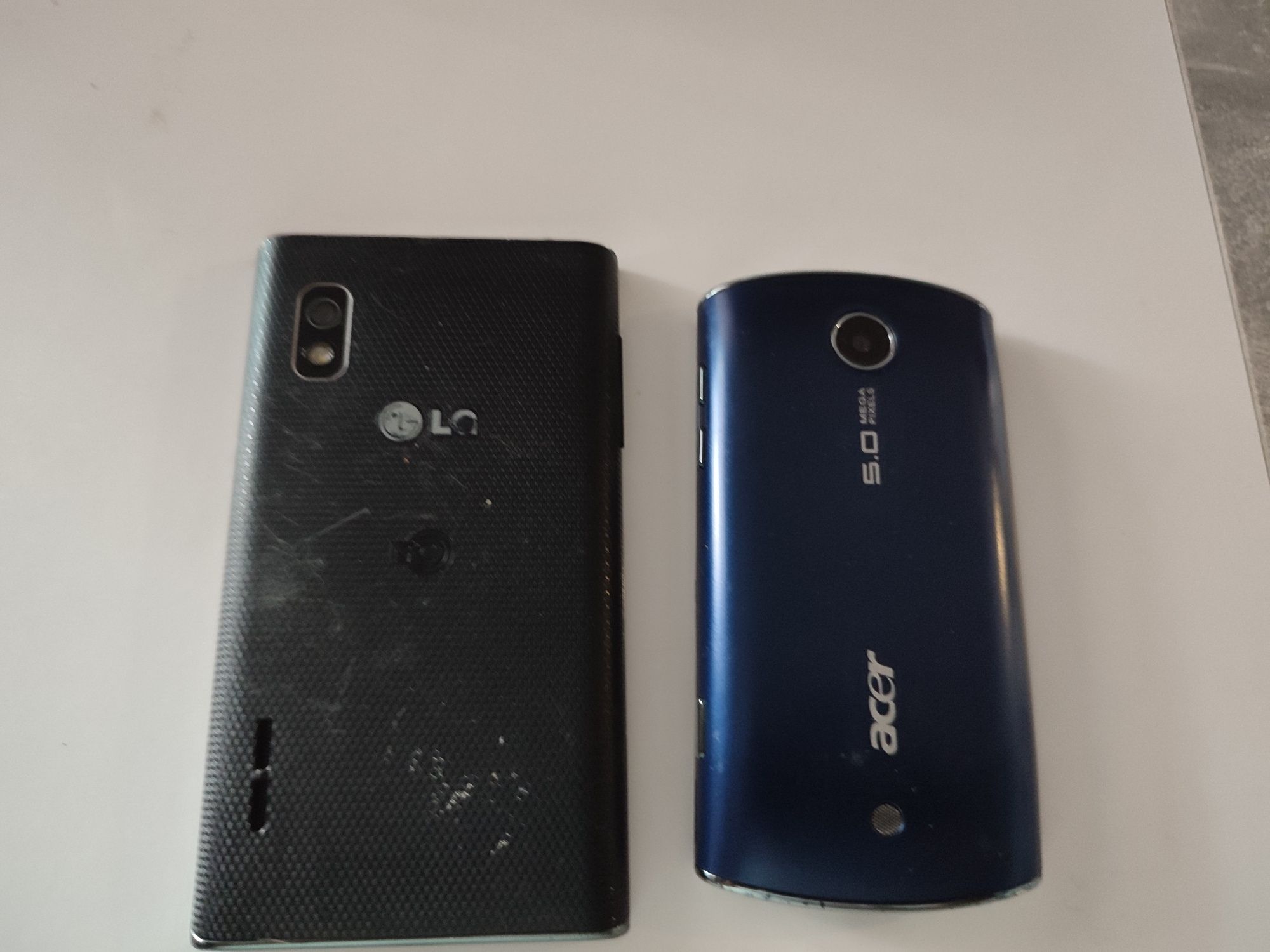 Pack Tech ( 2 Telemóveis)