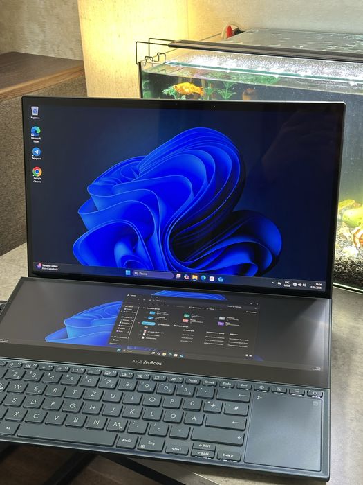 ASUS ZenBook Pro Duo UX582L • OLED 4K • i7 • RTX 3070 • 32GB • 1TB SSD