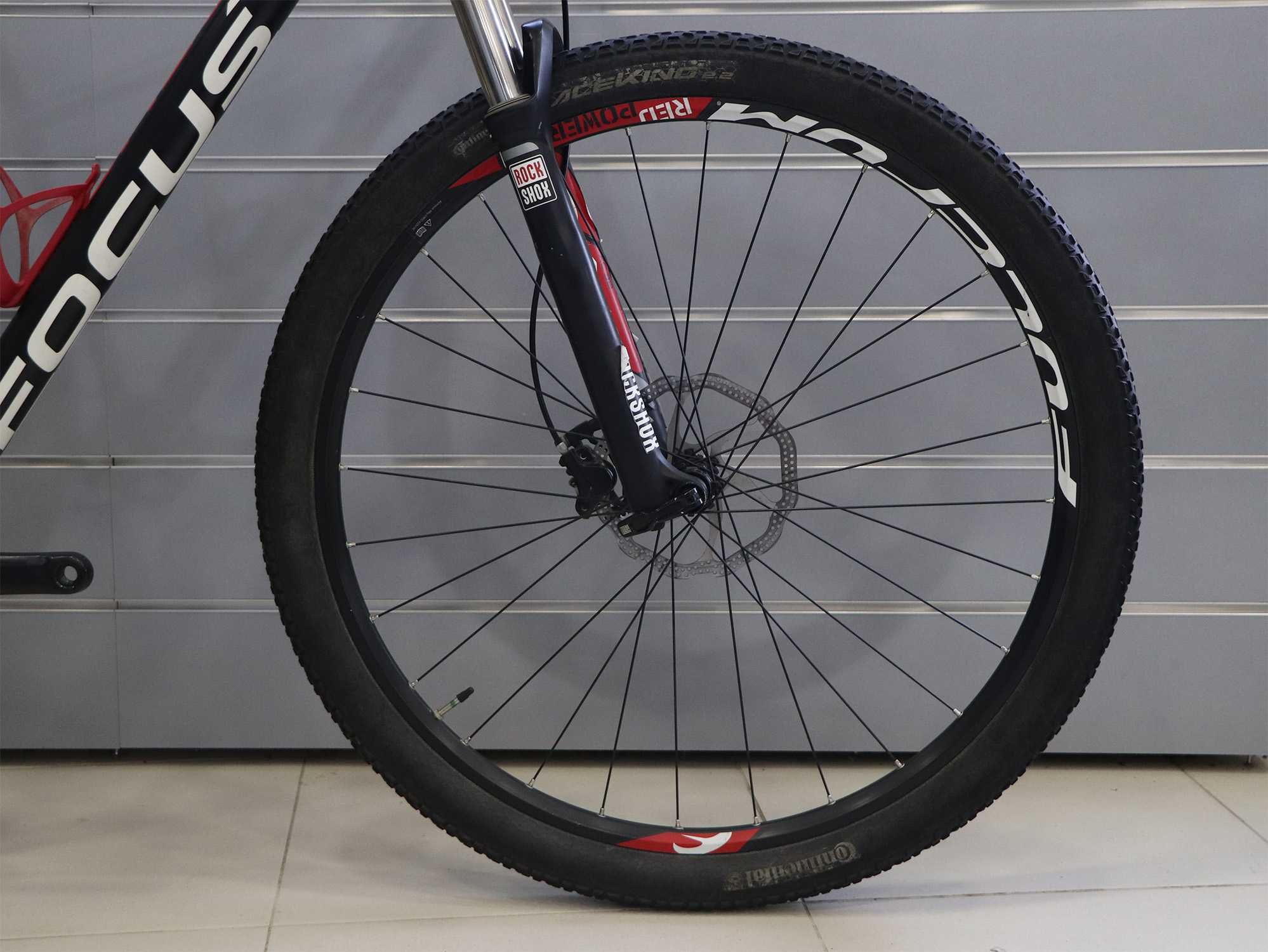 Bicicleta FOCUS Black Forest 29R 4.0 (M)
