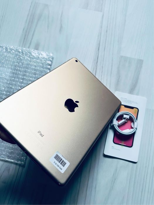 З гарантією Ipad 5 32gb gold neverlock 80% акумулятор