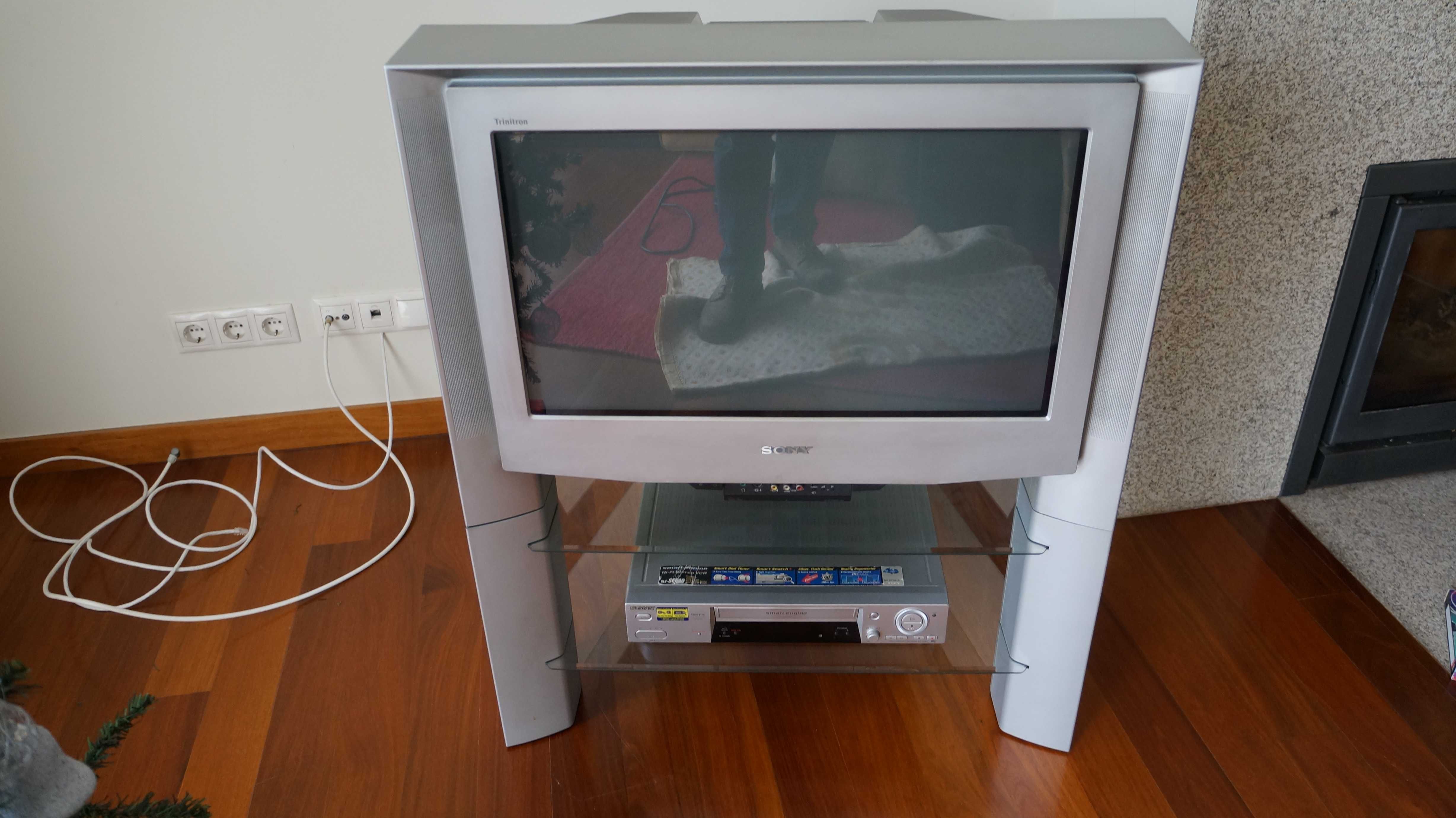 Leitor e Gravador de Vídeo VHS Sony SLV - SE810E (em ótimo estado)