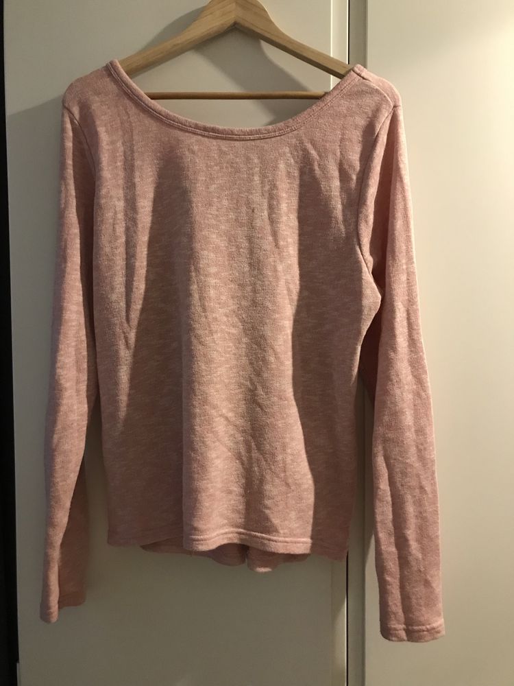 Różowy dzianinowy sweterek