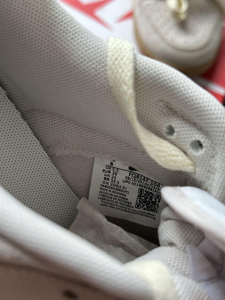 Жіночі оригінальні кросівки Nike Dunk Low SE Hangul Day FQ8147-104
