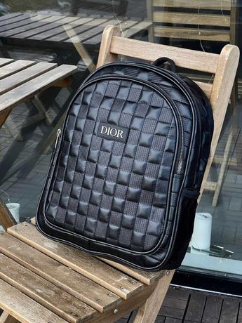 Рюкзак шкіряний чорний Cristian Dior