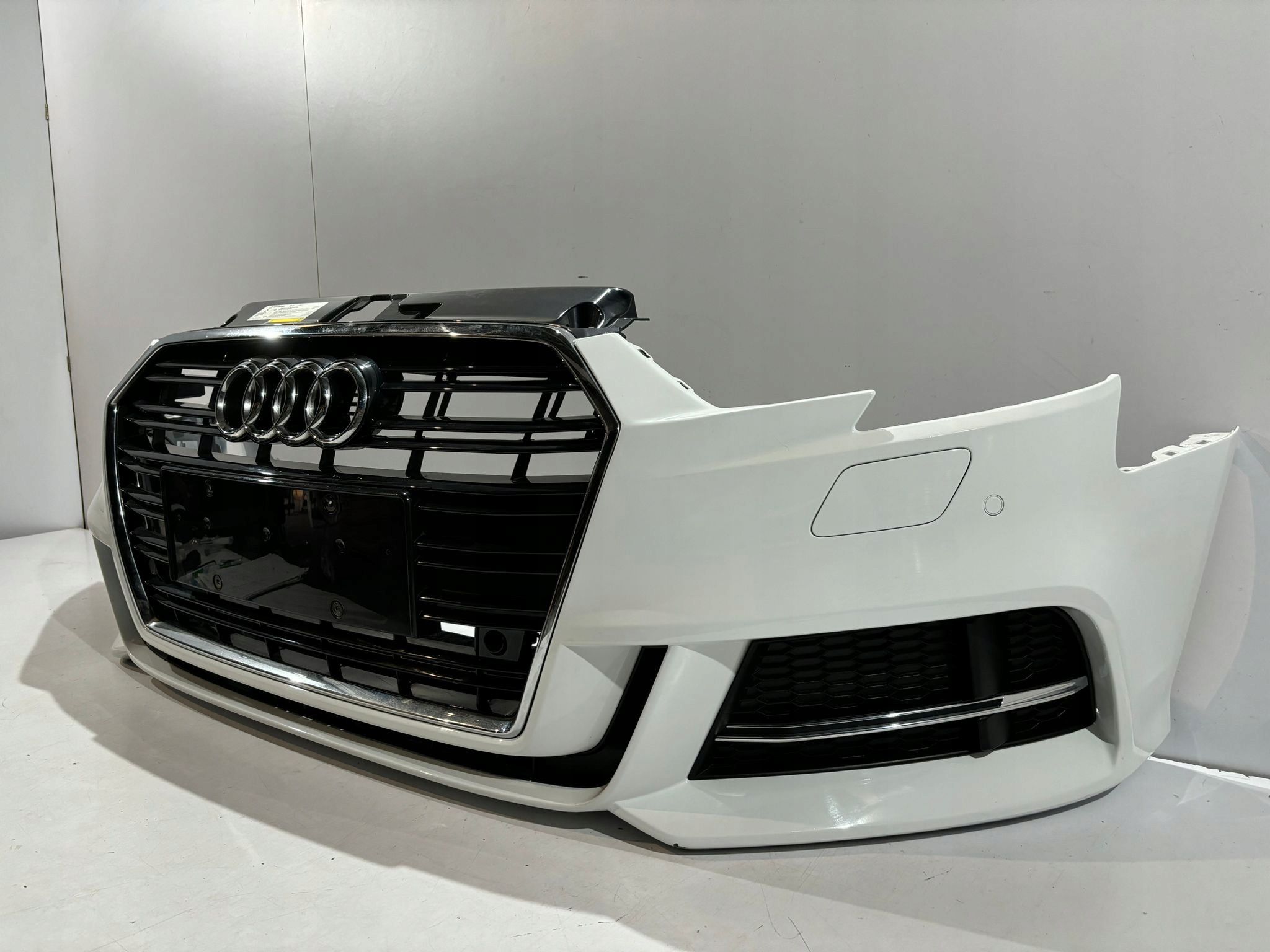 Audi A3 8V Lift s-line zderzak przedni - 15961