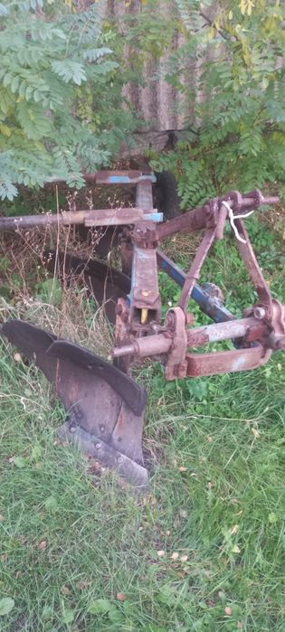 Продам трактор мтз 80 з культіватором та плугами на вибір