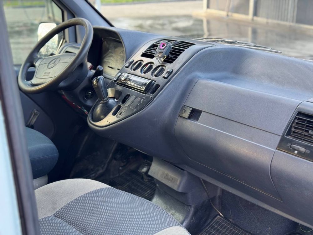 Mercedes Benz Vito