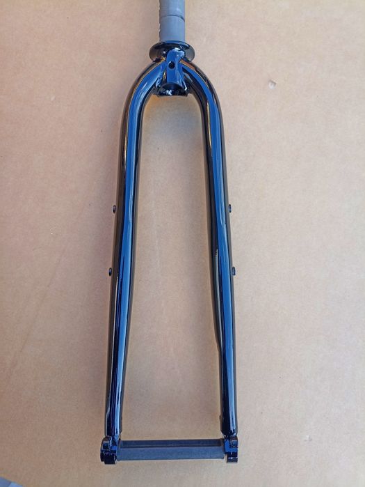 Nowy widelec Fuji Breezer Cr-mo 700 - 29 gravel wyprawowy   sztywna oś