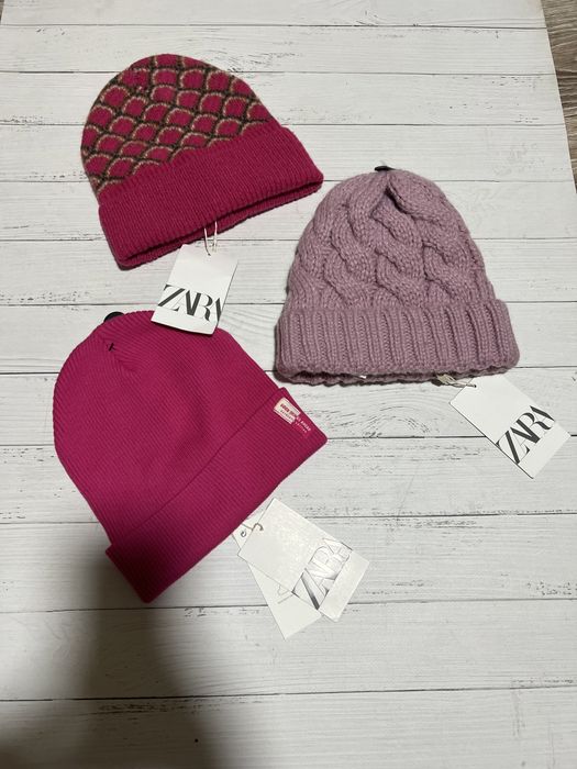 Шапки zara на дівчинку