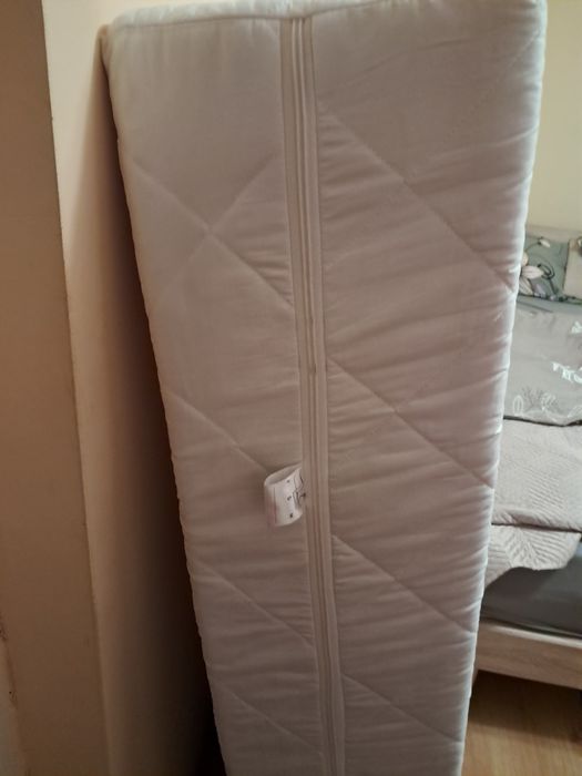 OkazjaMaterac piankowy jak nowy