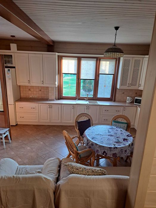 Оренда чудового будинку на березі річки,с.Вишеньки,сонячні батареї!