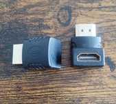 Adapter kątowy HDMI męski - żeński