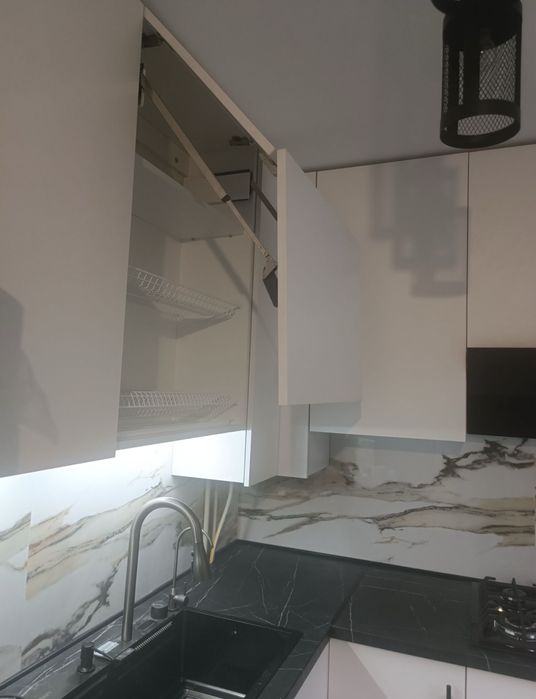 ПРОДАМ 2-комнатную квартиру, Центр АЕО|Є-відновлення