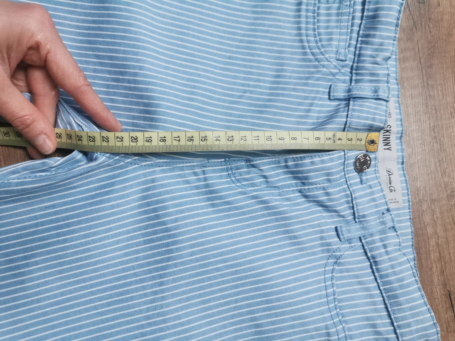 Dżinsy błękitne w białe pasy Denim Co rozmiar 146