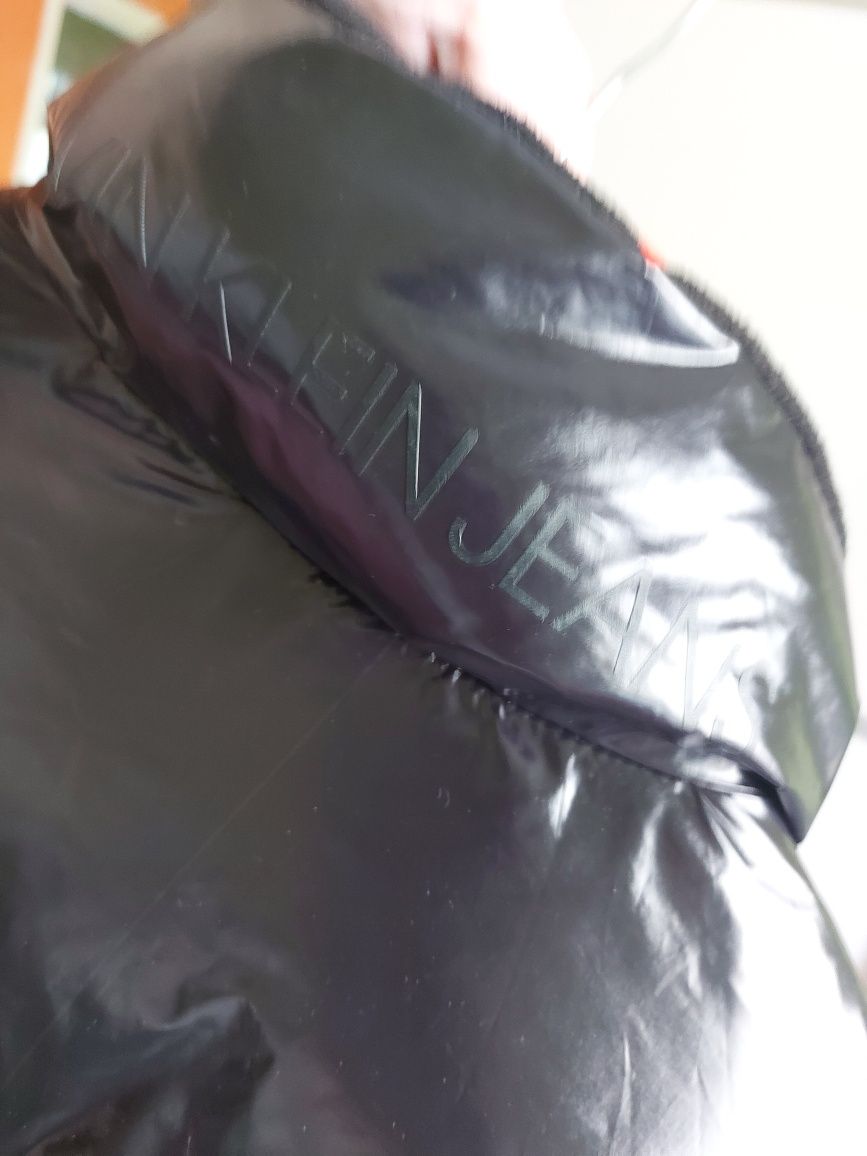 Kurtka dwa razy ubrana i Calvin Klein