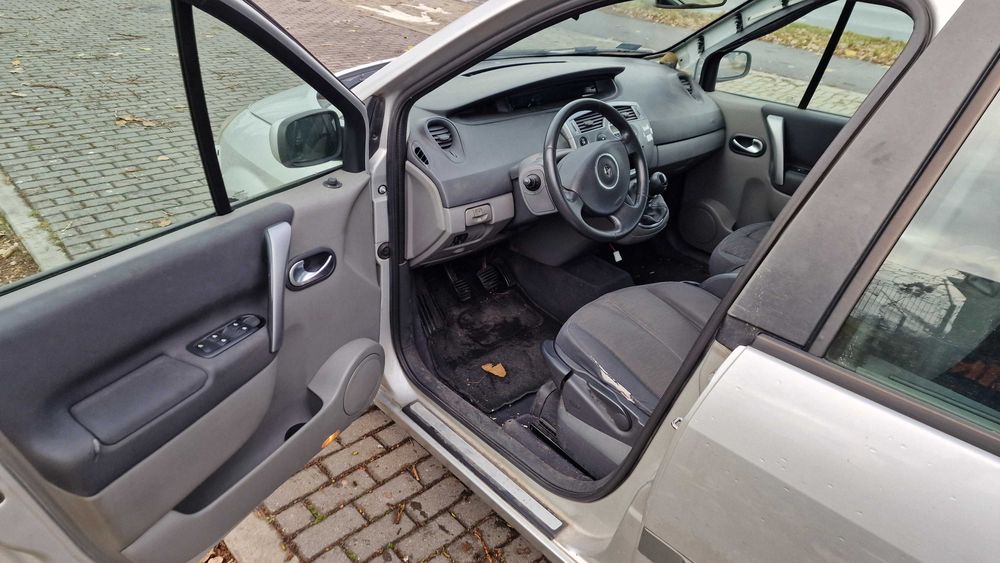 Renault Grand Scenic 2 2007r 2.0 Diesel