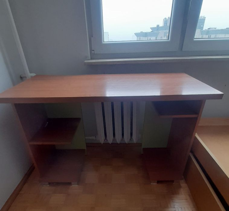 Biuro stan dobry