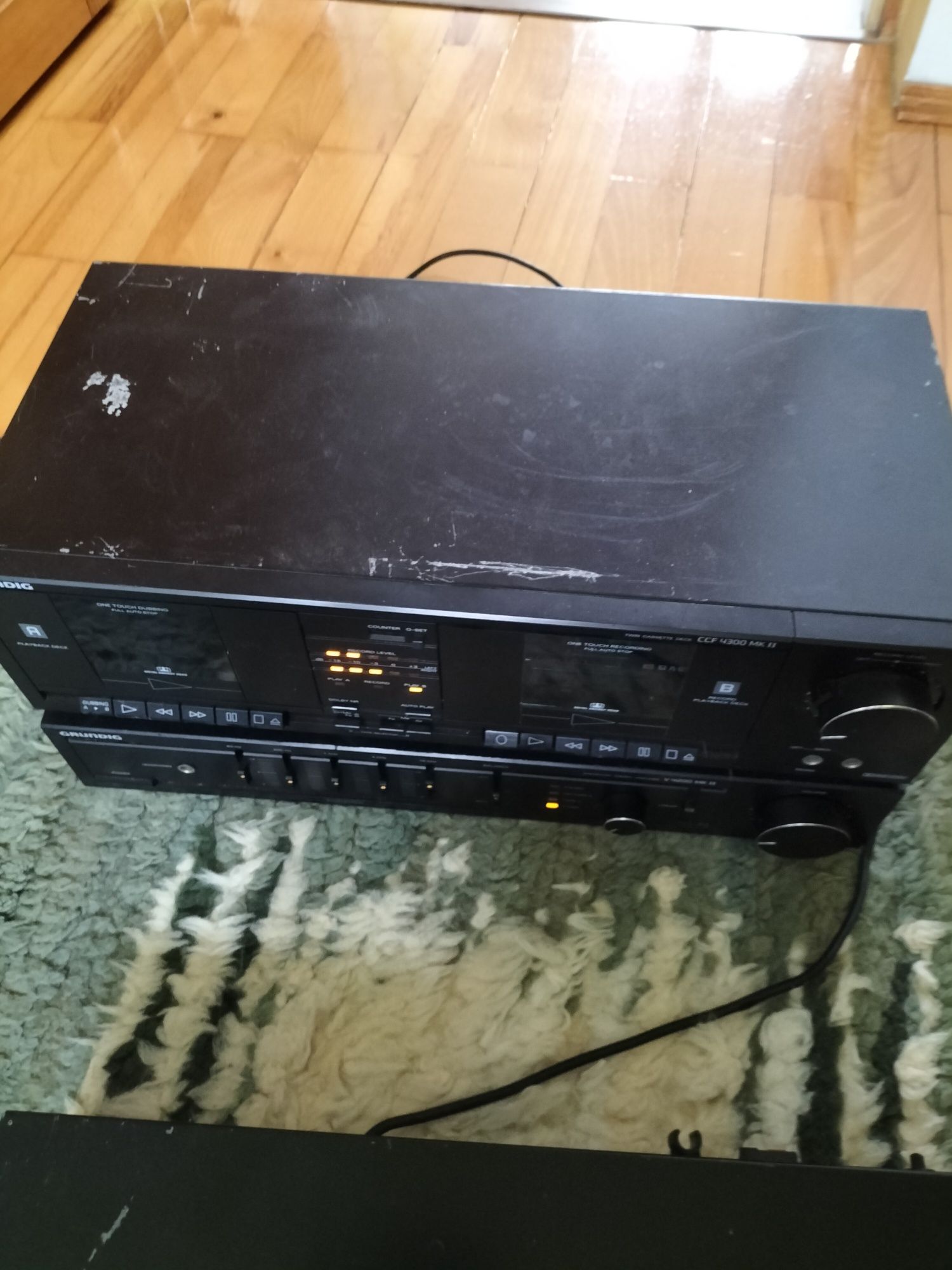 Zestaw Grundig v4200 ccf4300 i t4200