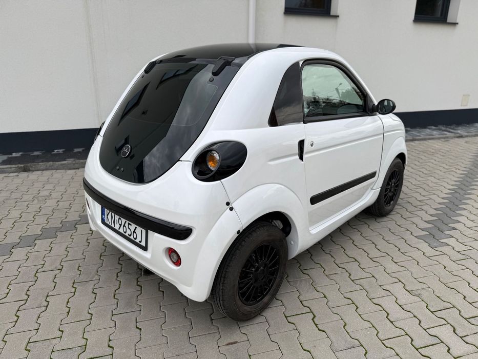 Microcar DUE First Due First