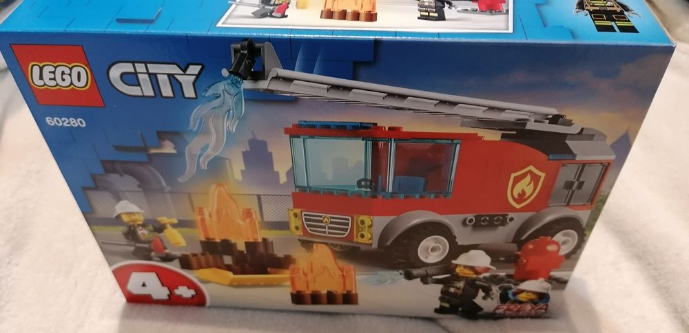 Lego 60280 wóz strażacki z drabiną