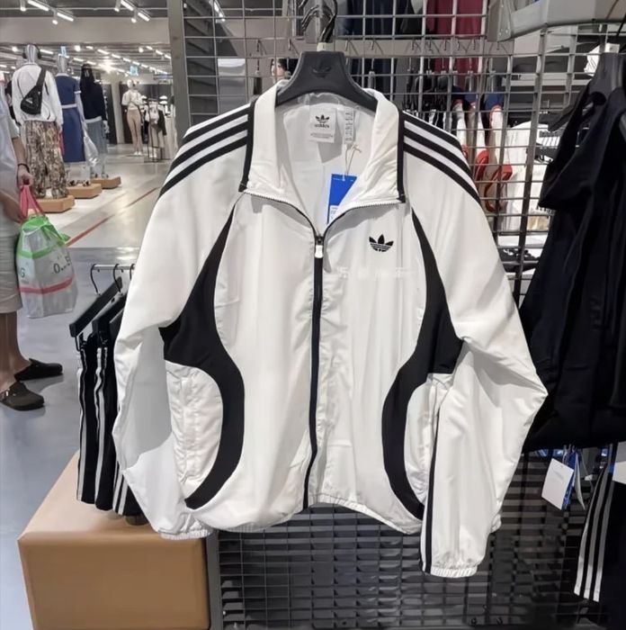 Кофта ветровка adidas в продаже streetwear sk8 y2k