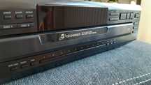 Odtwarzacz płyt CD Sony CDP-CE305