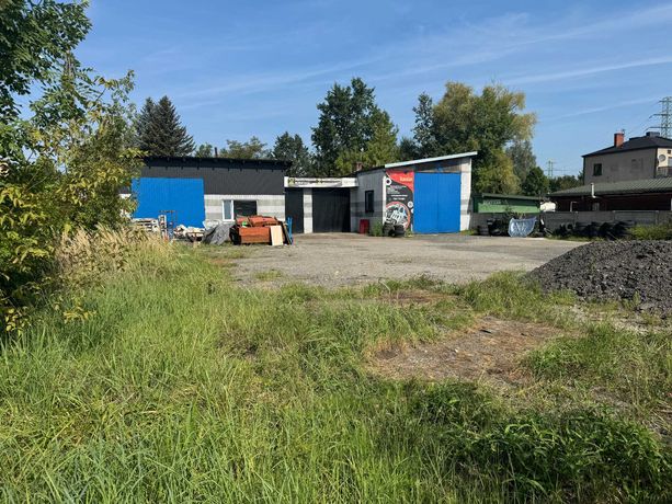 Warsztat samochodowy lub komis samochodowy