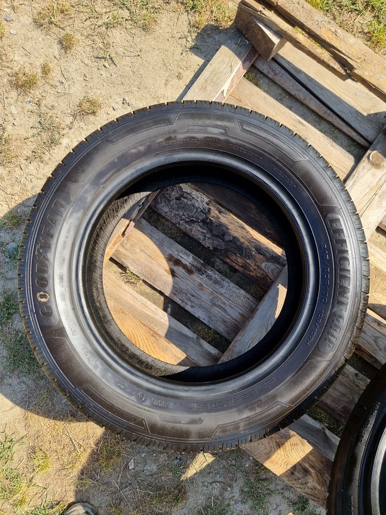 2x Opony letnie 215 60 r17 C Goodyear Efficientgrip Cargo